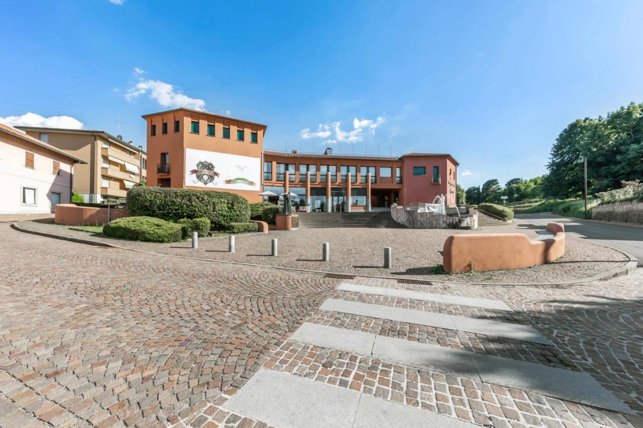 Lake Como Golf Hotel Figino Serenza Buitenkant foto